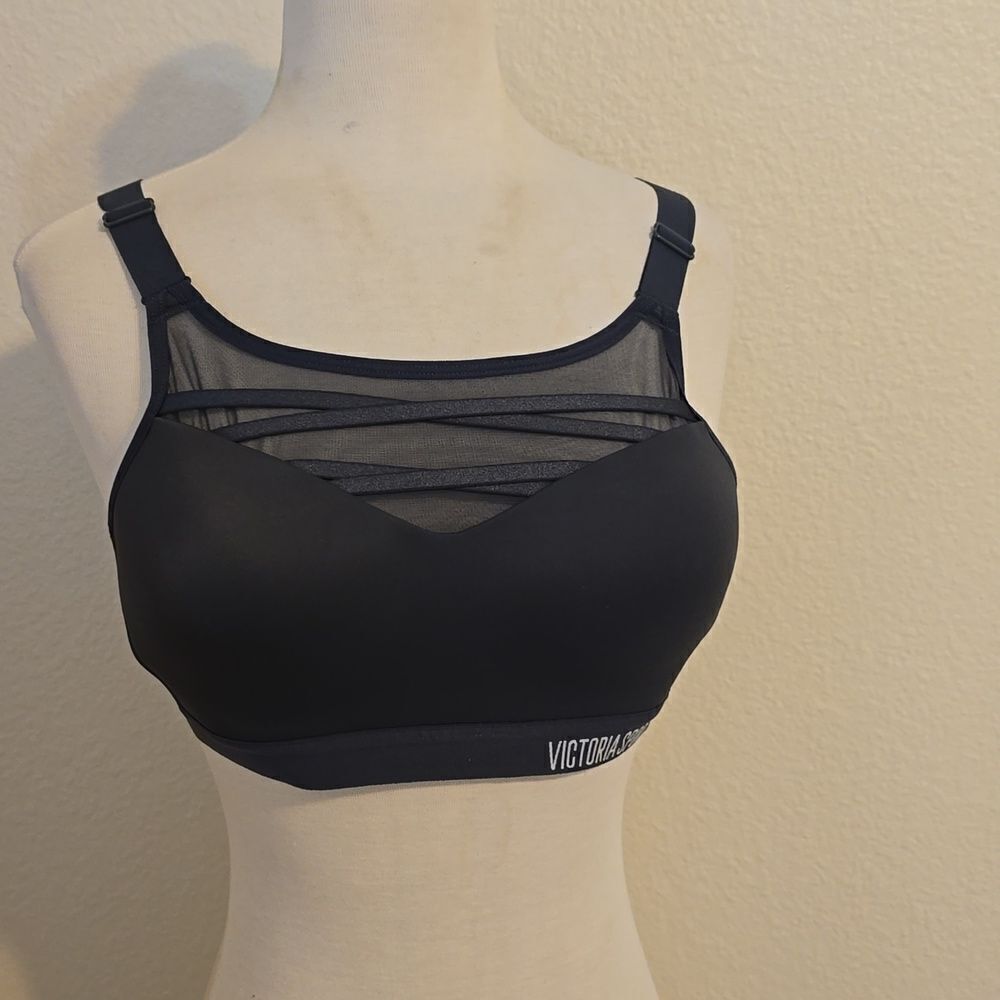 Victoria’s Secret Sports Bra 32C